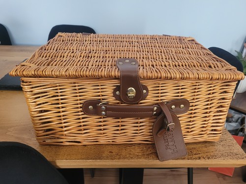 Prestige hampers wicker basket - prestige,