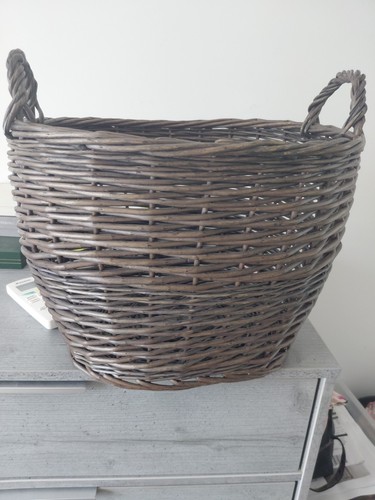 Wicker basket with handle - with,