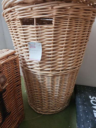 Large wicker laundry - wicker,