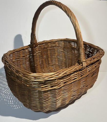 Pretty wicker basket - basket, with