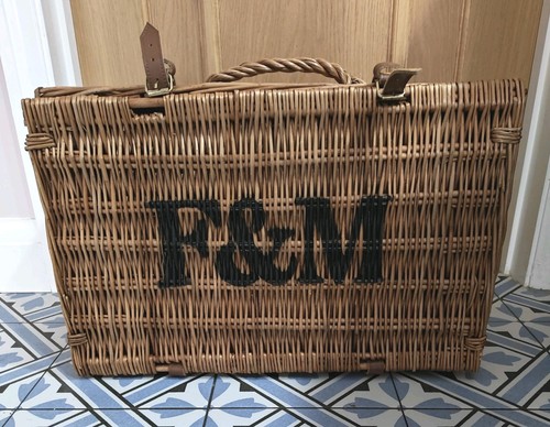 Genuine fortnum mason - &, (f&m)