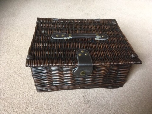 Large wicker basket colour - wicker,