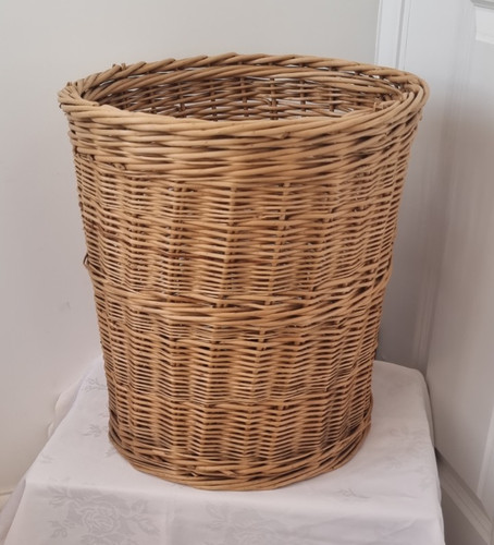 Large round brown wicker - large,