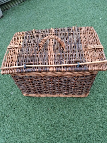 Vintage large wicker storage - large,