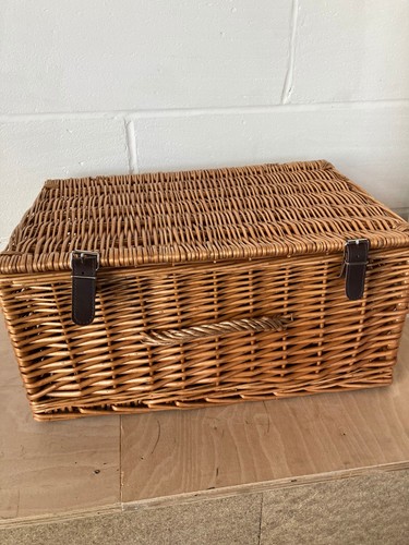 Large rectangle woven wicker - large,