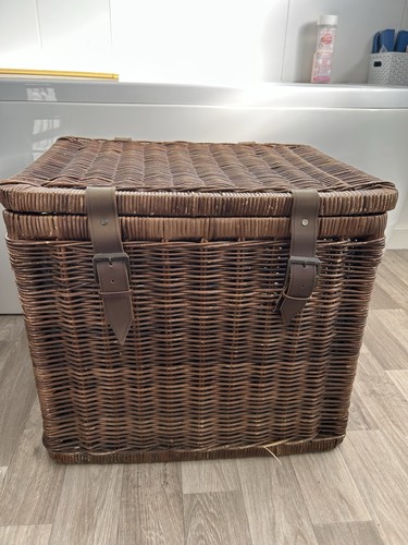 Large brown wicker storage - large,