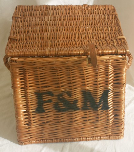 Fortnum and mason square - and,