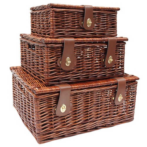 Empty wicker hamper - empty,