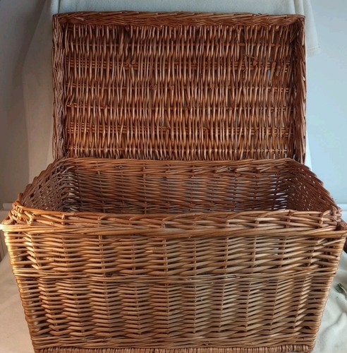 Vintage large wicker basket - large,