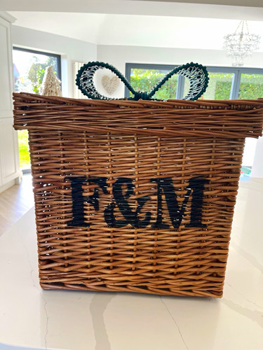 Large square wicker hamper - large,